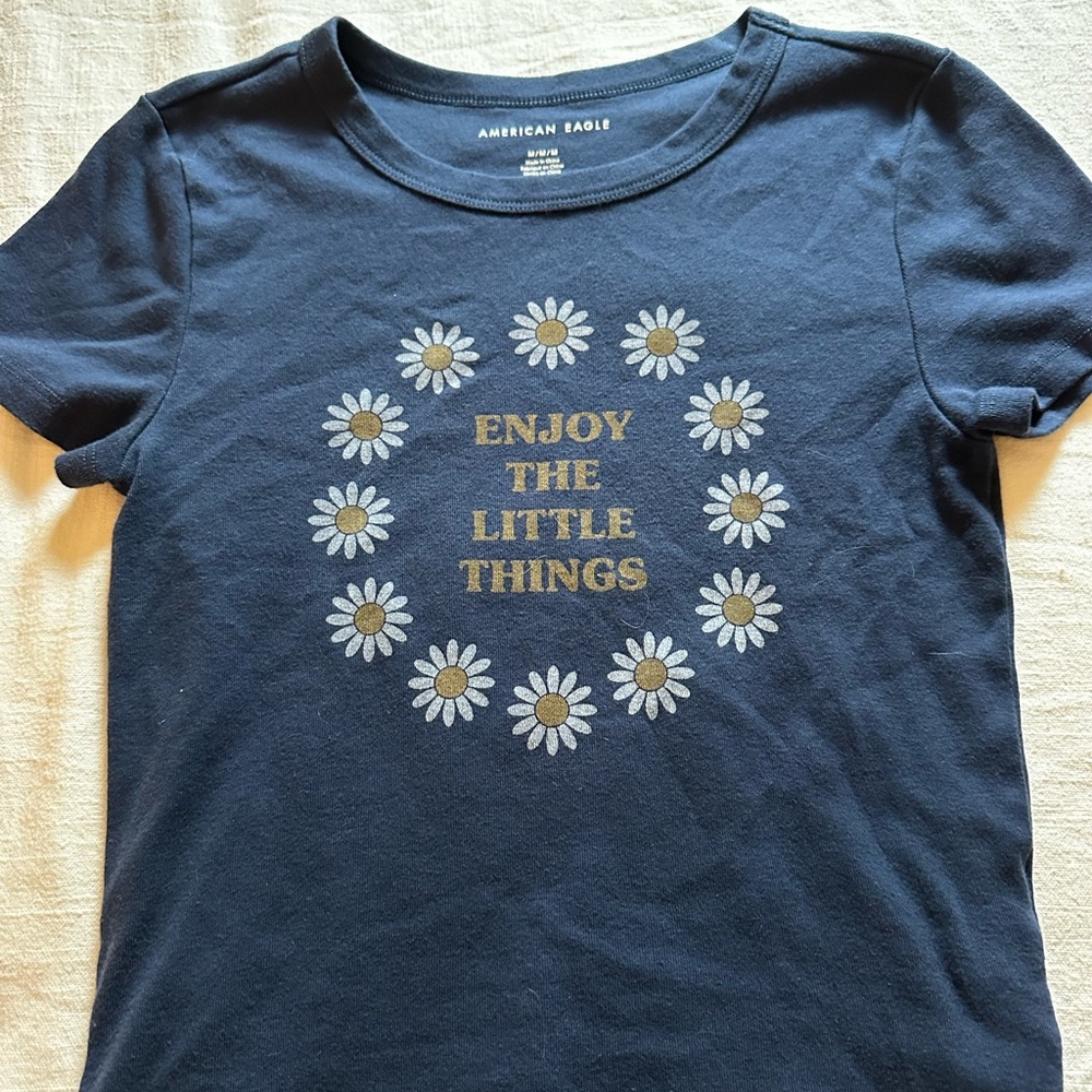 american eagle baby tee
